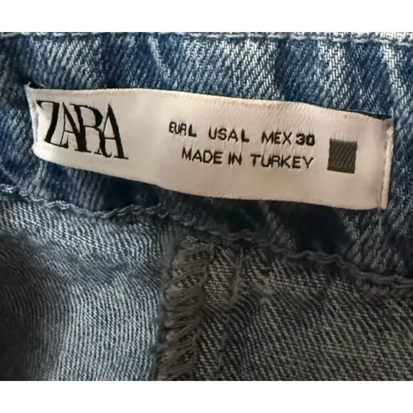 Zara Gold Buton High Rise Sailor Jeans, Light Wash Denim, Women's Size Large - Picture 3 of 3